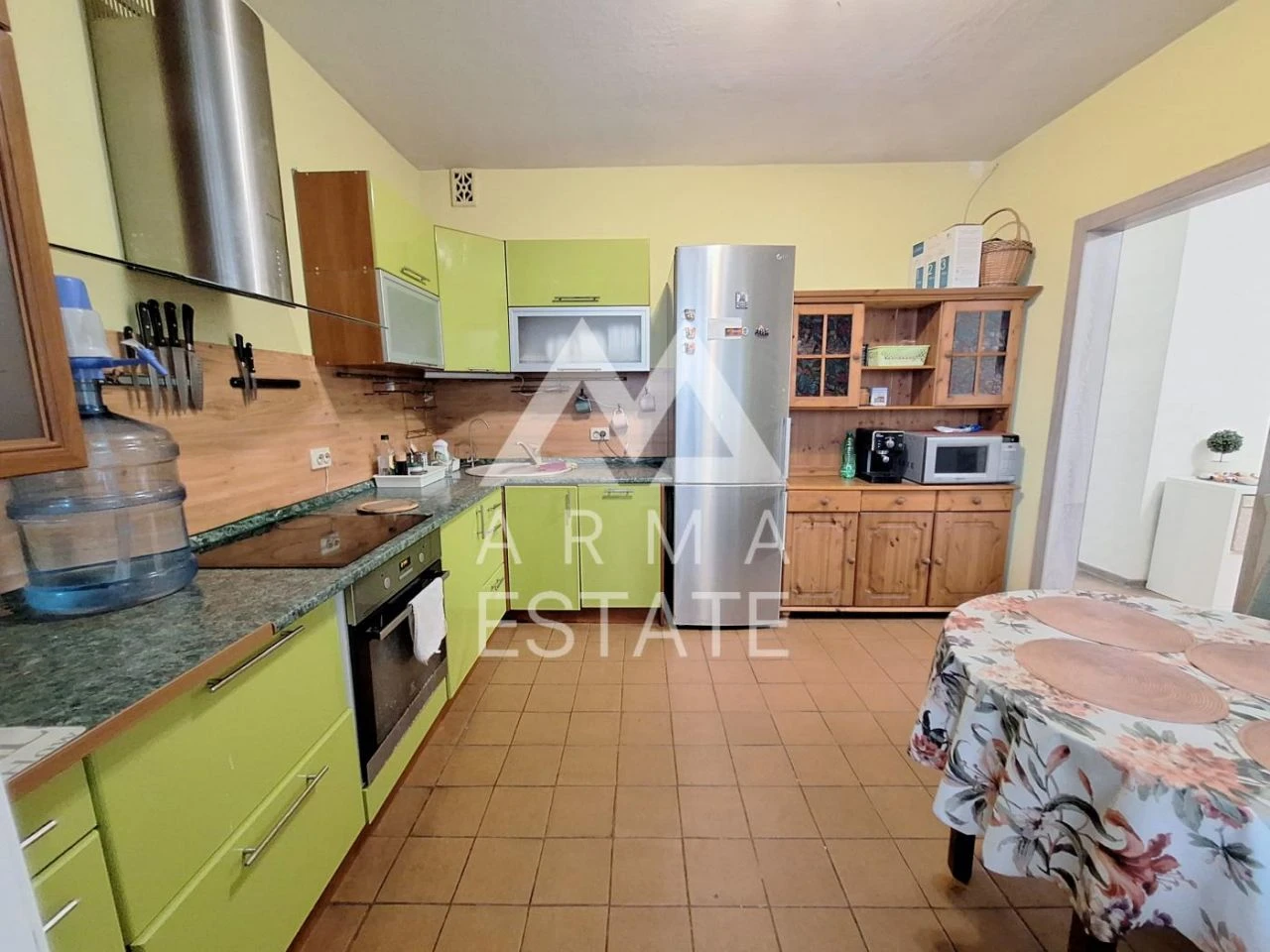 Продається трикімнатна квартира (93 м²) у Києві, Дарницький район