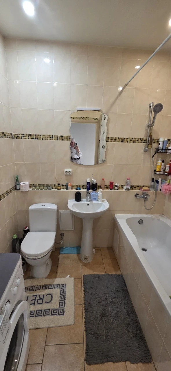 For Sale: 1-bedroom apartment at Ronald Reagan Avenue 40