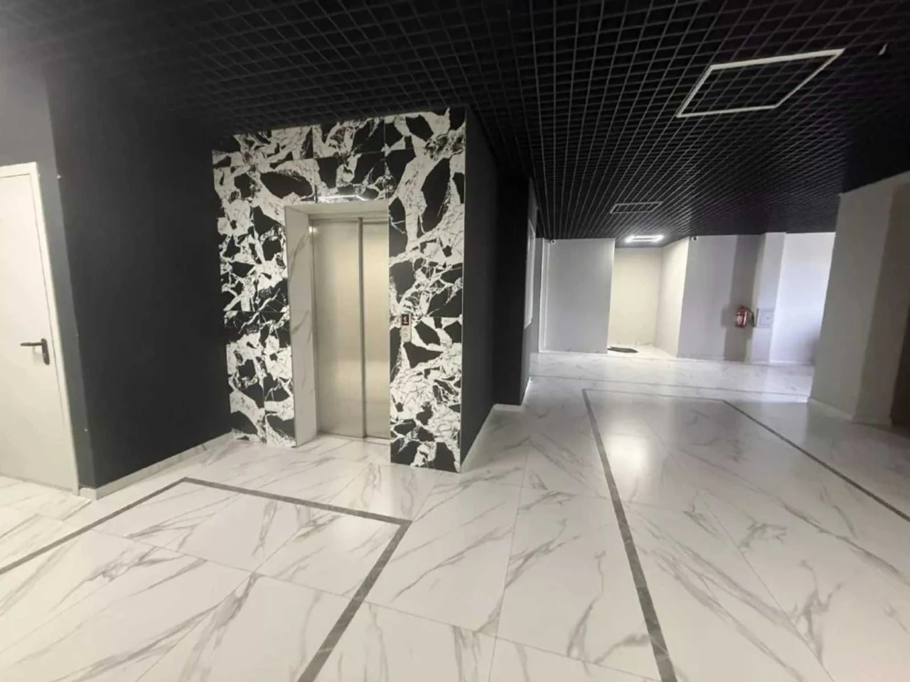 1-bedroom apartment in new building, renovation needed