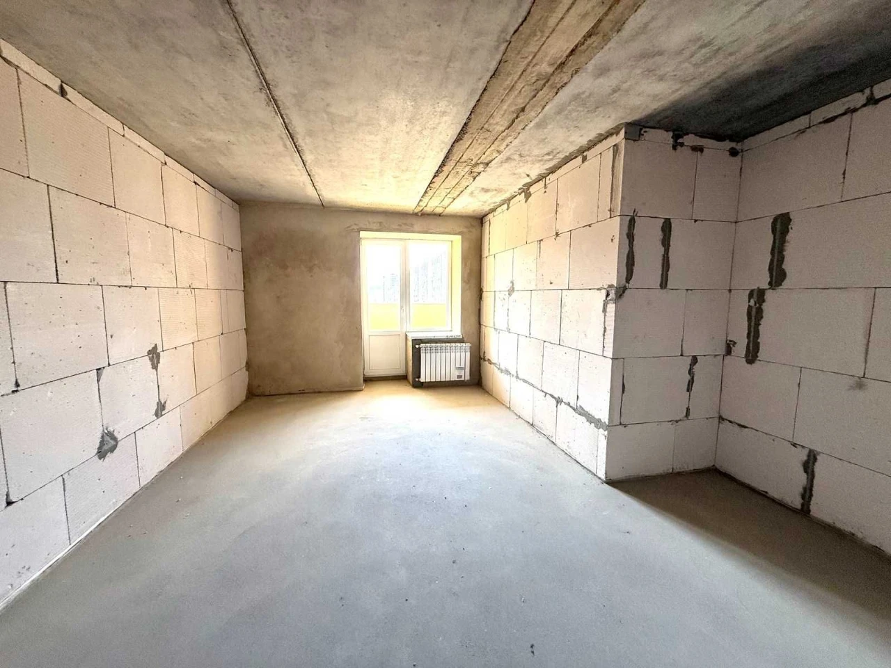 3-room apartment for sale in a new brick building
