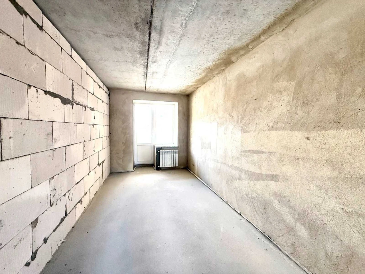 3-room apartment for sale in a new brick building