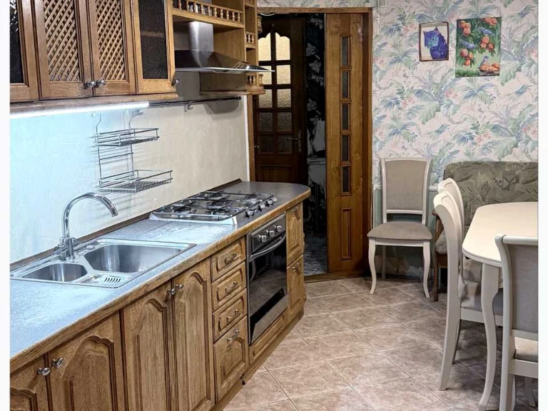 Квартира. Одеса, Академіка Корольова вул.