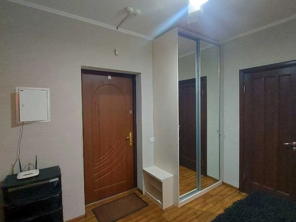 Квартира. Київ, вулиця Сім'ї Кульженків, 33