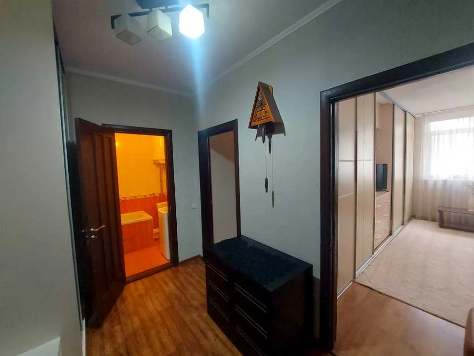 Квартира. Київ, вулиця Сім'ї Кульженків, 33