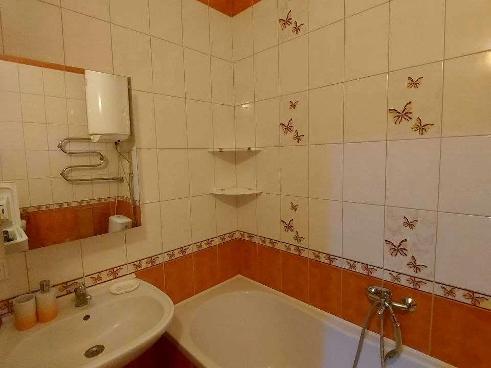 Квартира. Київ, вулиця Сім'ї Кульженків, 33