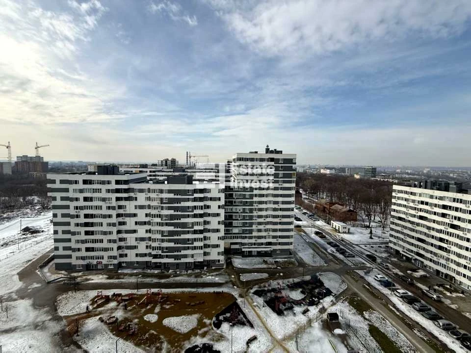 Apartment. Kharkiv, Heroiv Kharkova Ave. (Moskovskiy)