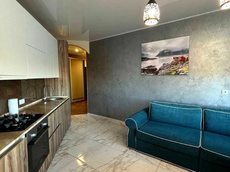 Apartment. Yunatska st., Kyiv