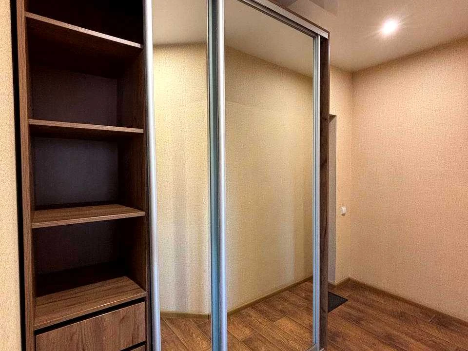 Apartment. Yunatska st., Kyiv