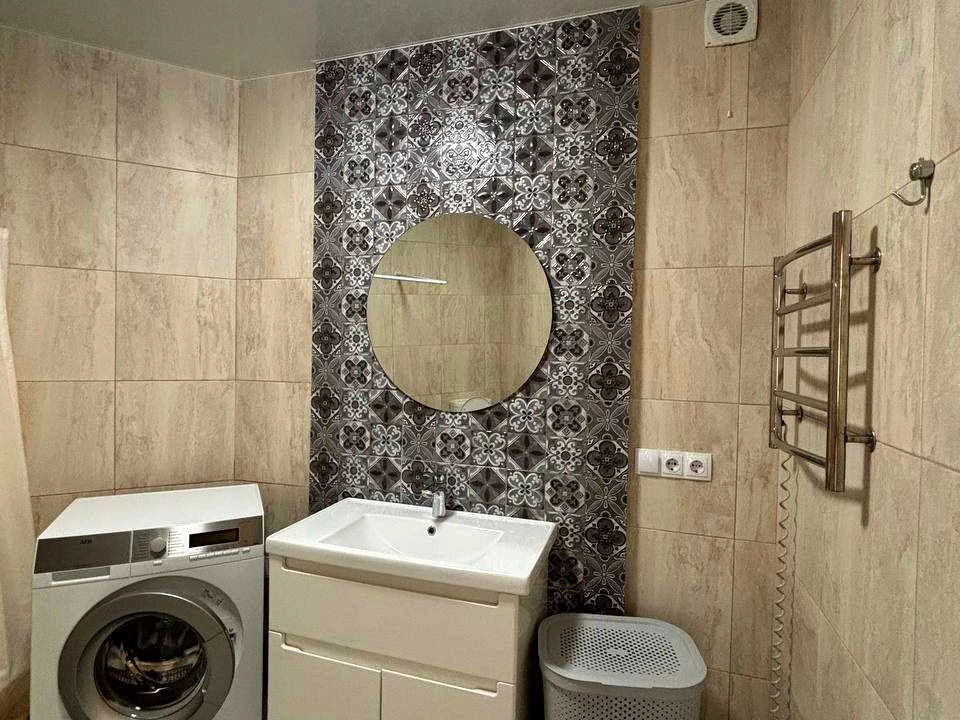 Apartment. Yunatska st., Kyiv