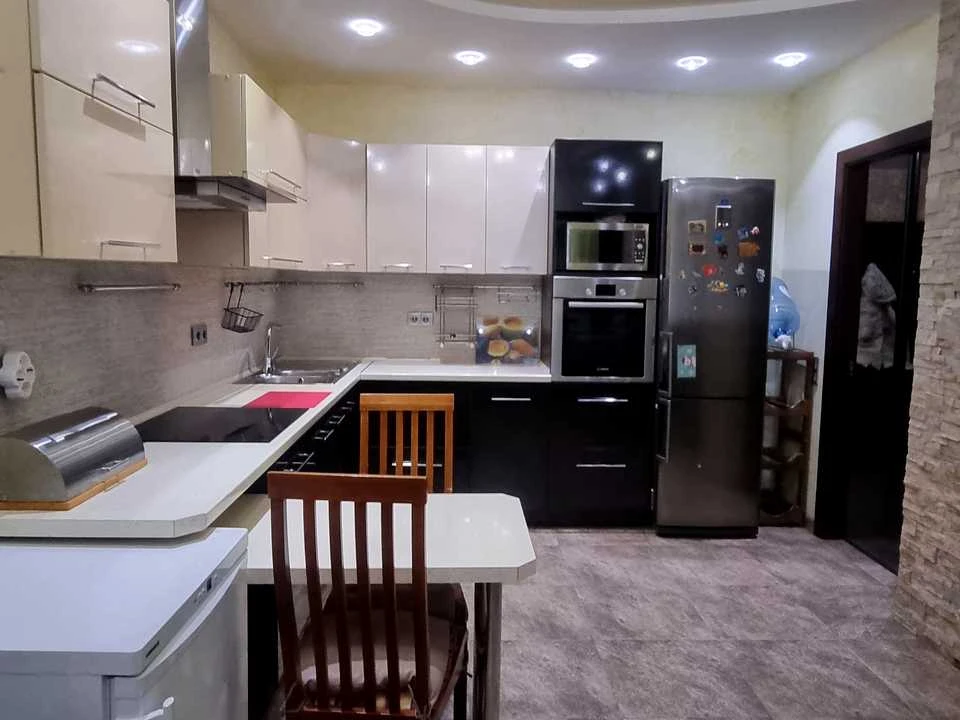 Apartment. Yuliya Zdanovskaya st., Kyiv