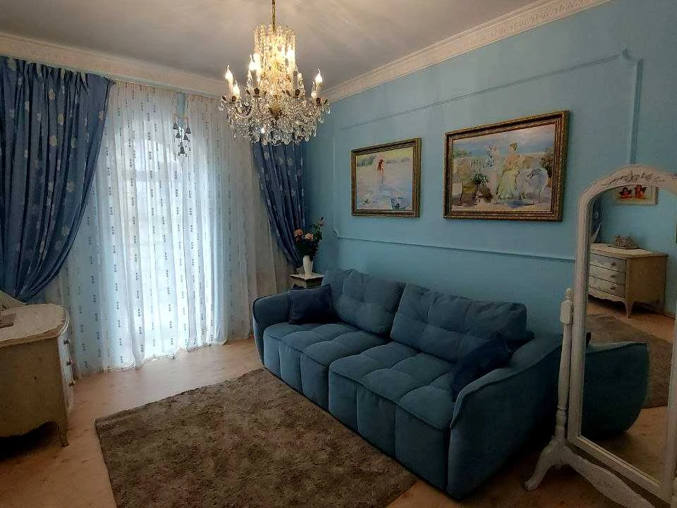 Квартира. Київ, Мала Житомирська вулиця