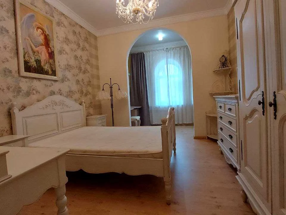 Квартира. Київ, Мала Житомирська вулиця