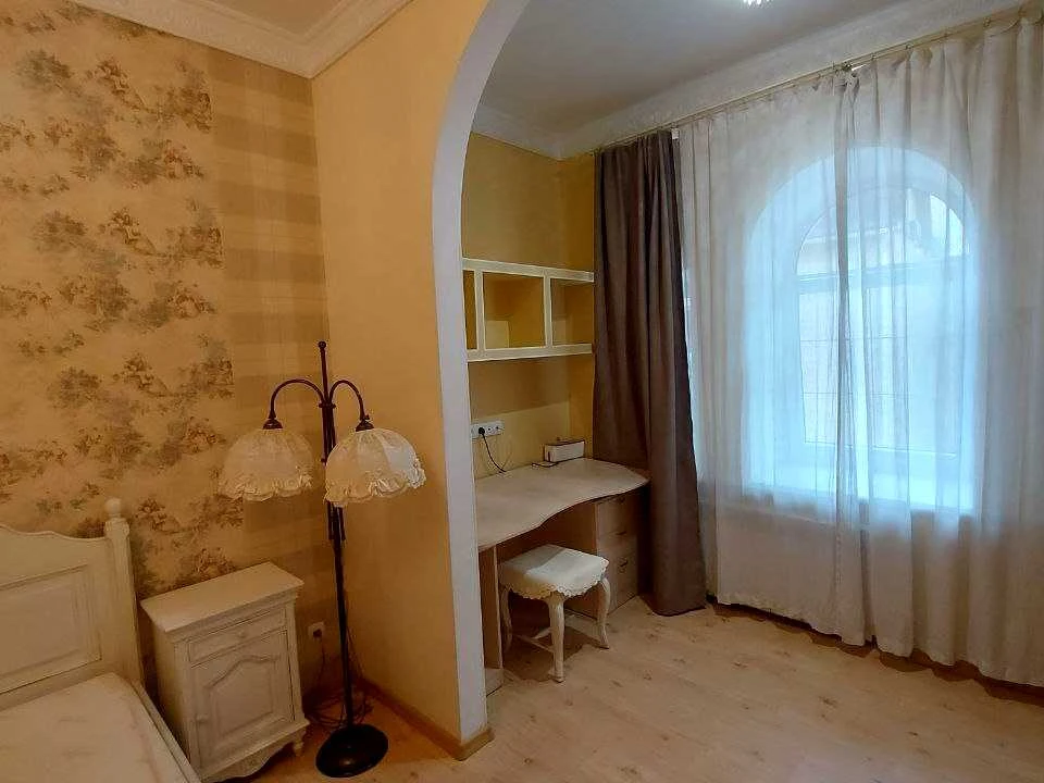 Квартира. Київ, Мала Житомирська вулиця