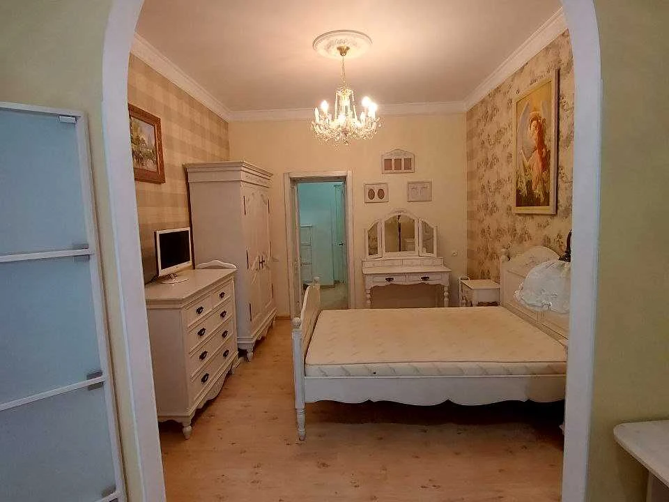 Квартира. Київ, Мала Житомирська вулиця