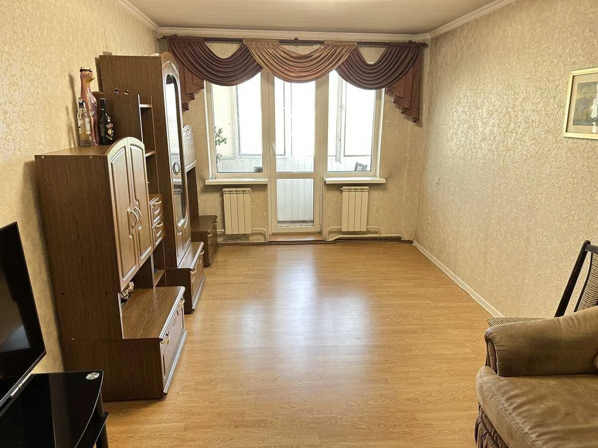 Продається 3-кімнатна квартира Київ, Шевченківський район, вулиця Борщагівська
