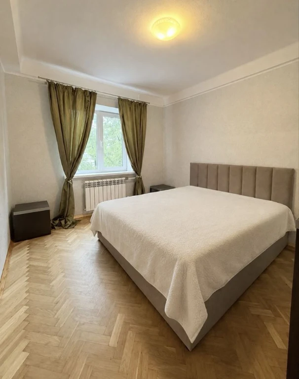 Sale of a 3-room apartment after renovation. Desniansky district.