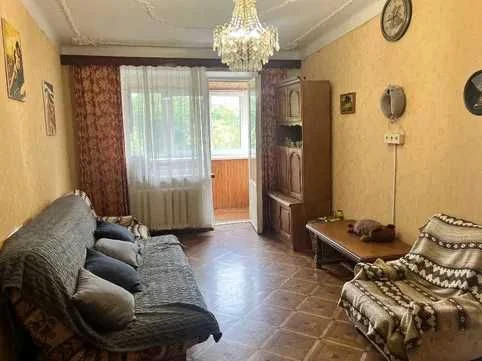 2-room apartment with a fenced balcony on Cheremushki Kosmonavtov