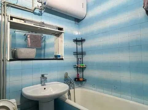 2-room apartment with a fenced balcony on Cheremushki Kosmonavtov