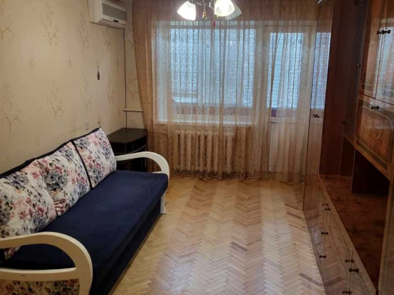 Квартира. Київ, Воскресенський просп.