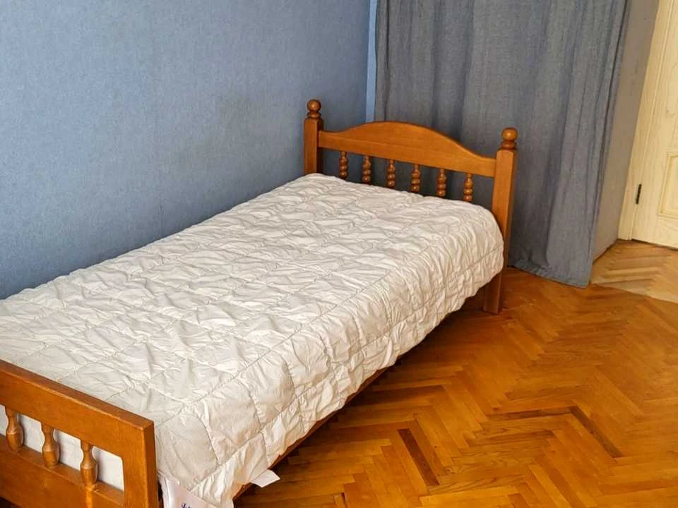 Apartment. Kyiv, Voskresensky Prospect.