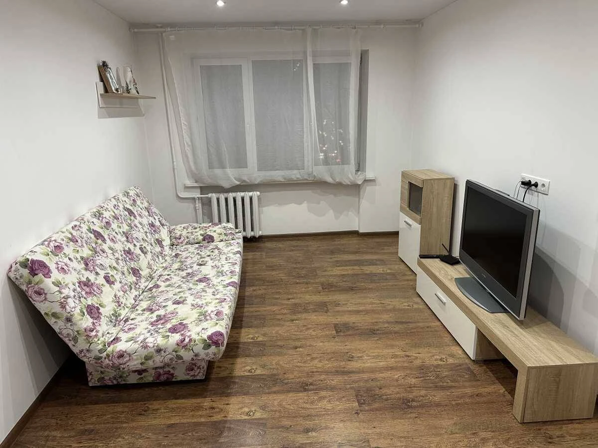 Rent long-term 2-room apartment Kyiv, Solomysky, Valeriya