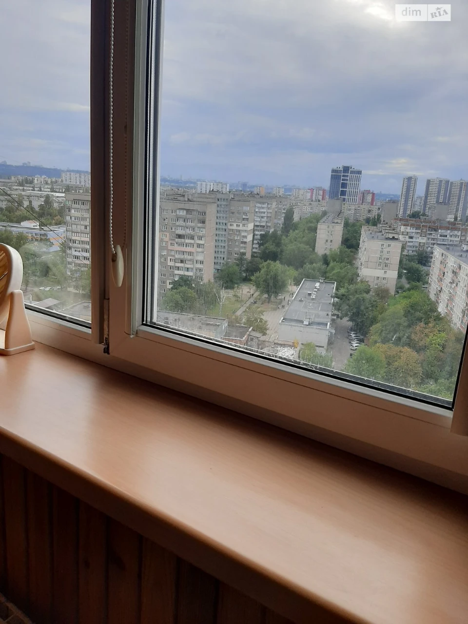 Довгострокова Оренда Квартири, Воскресенка