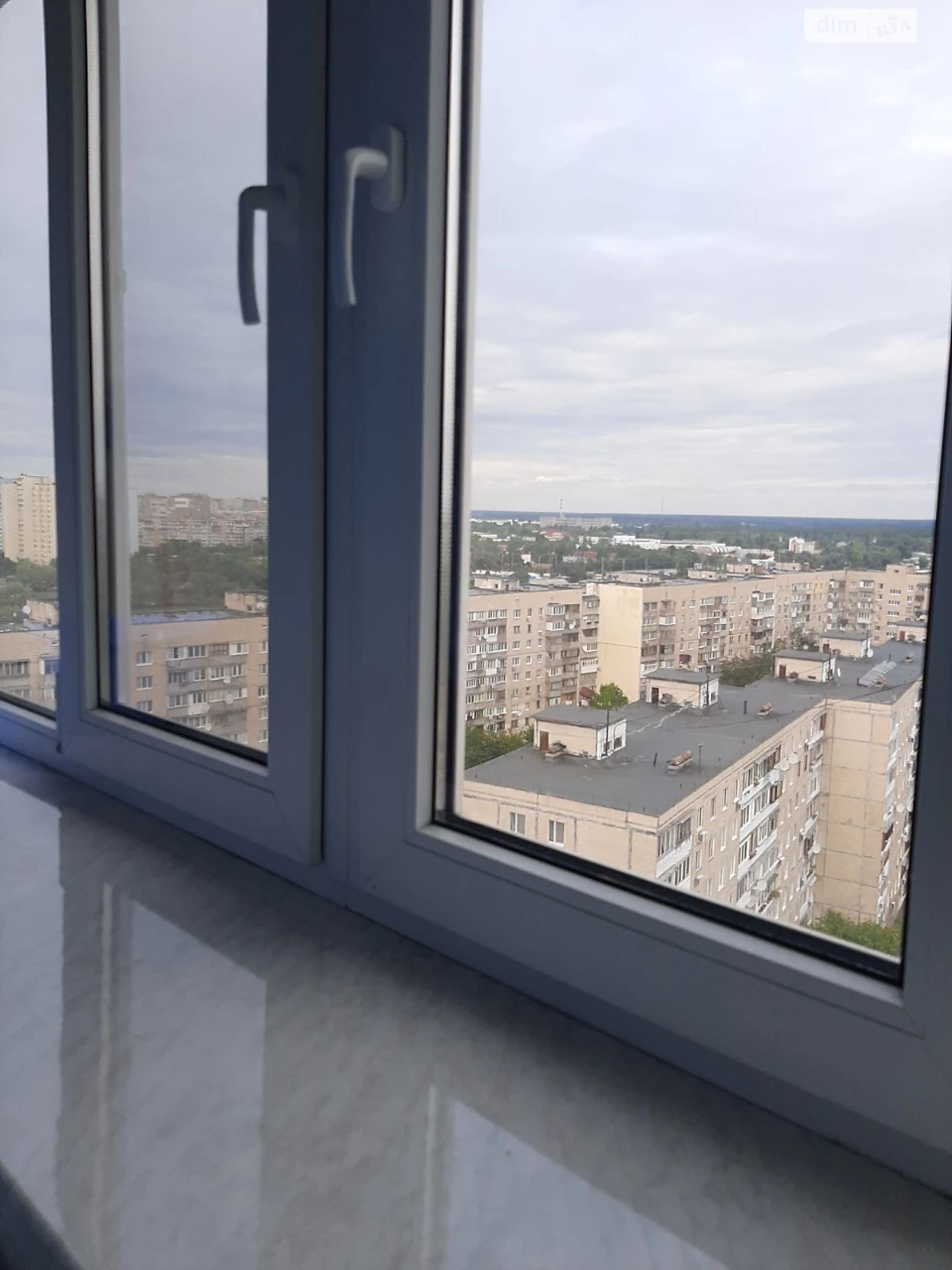Довгострокова Оренда Квартири, Воскресенка