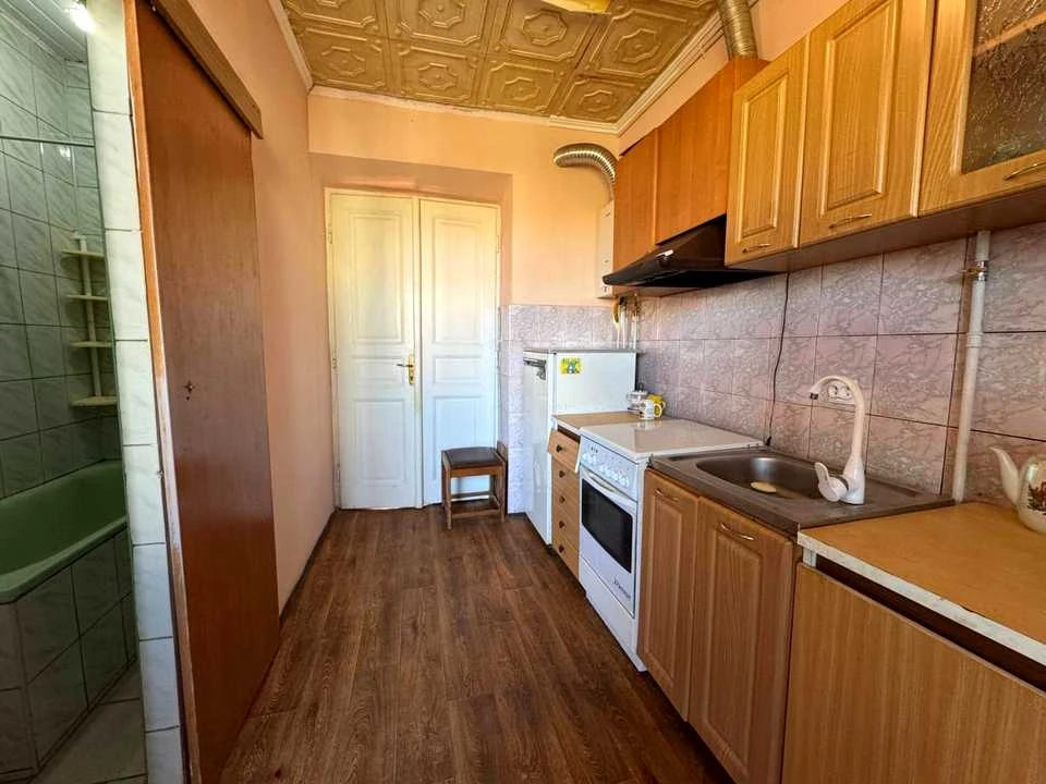 Apartment. Ole'ni Stepani'vni Street, Львів