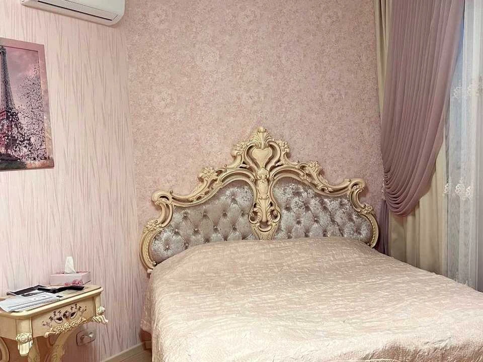 Квартира. Київ, Саперне Поле вул.