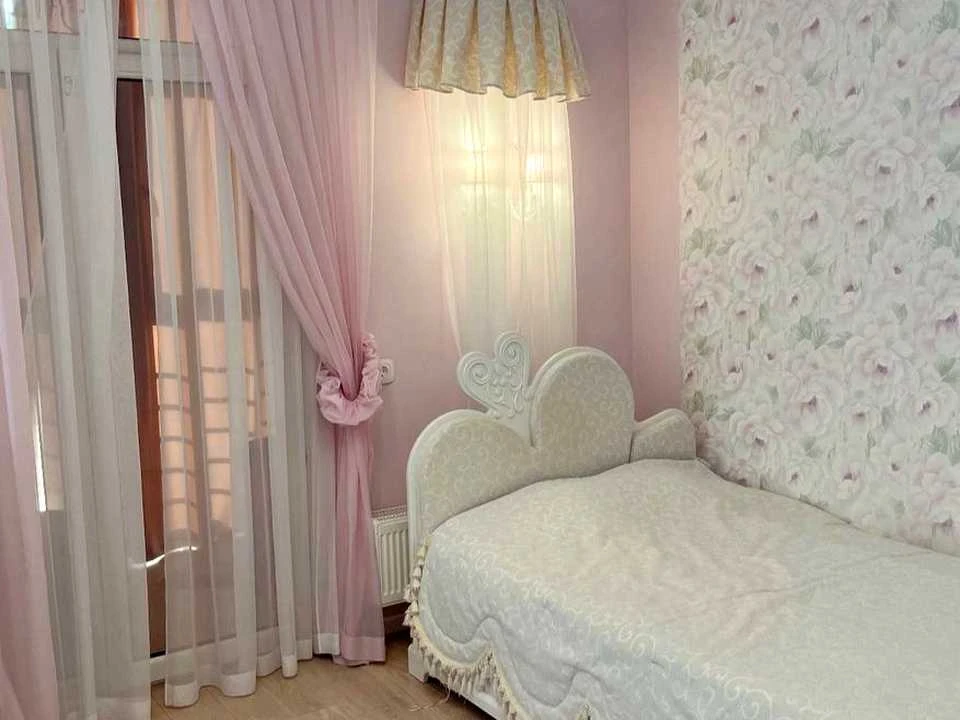Квартира. Київ, Саперне Поле вул.