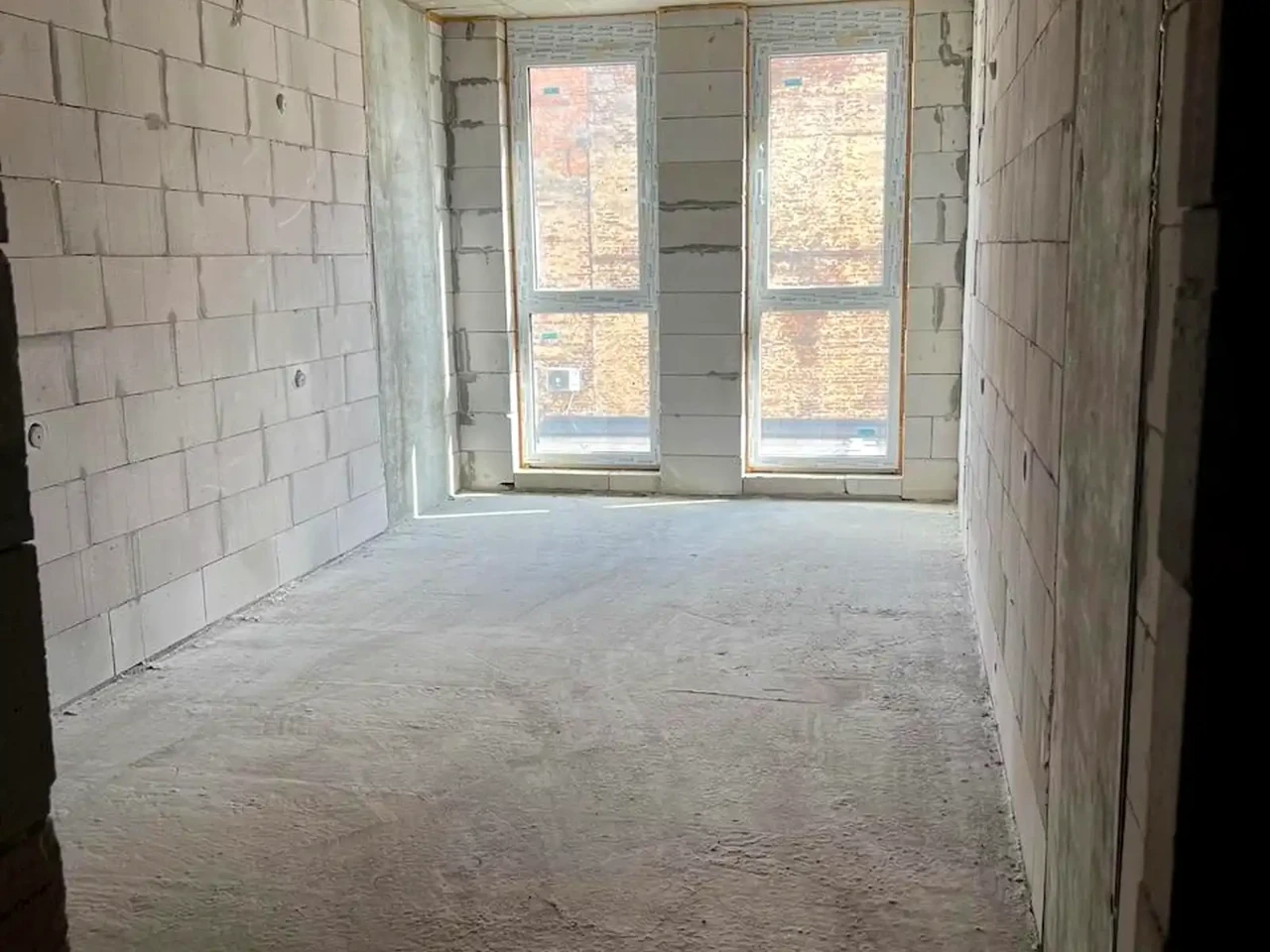 Продаж квартири 2-кімн. 83.5 м² 4/7 пов.