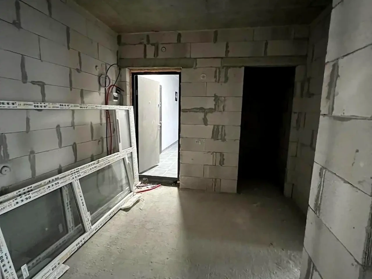 Продаж квартири 2-кімн. 83.5 м² 4/7 пов.