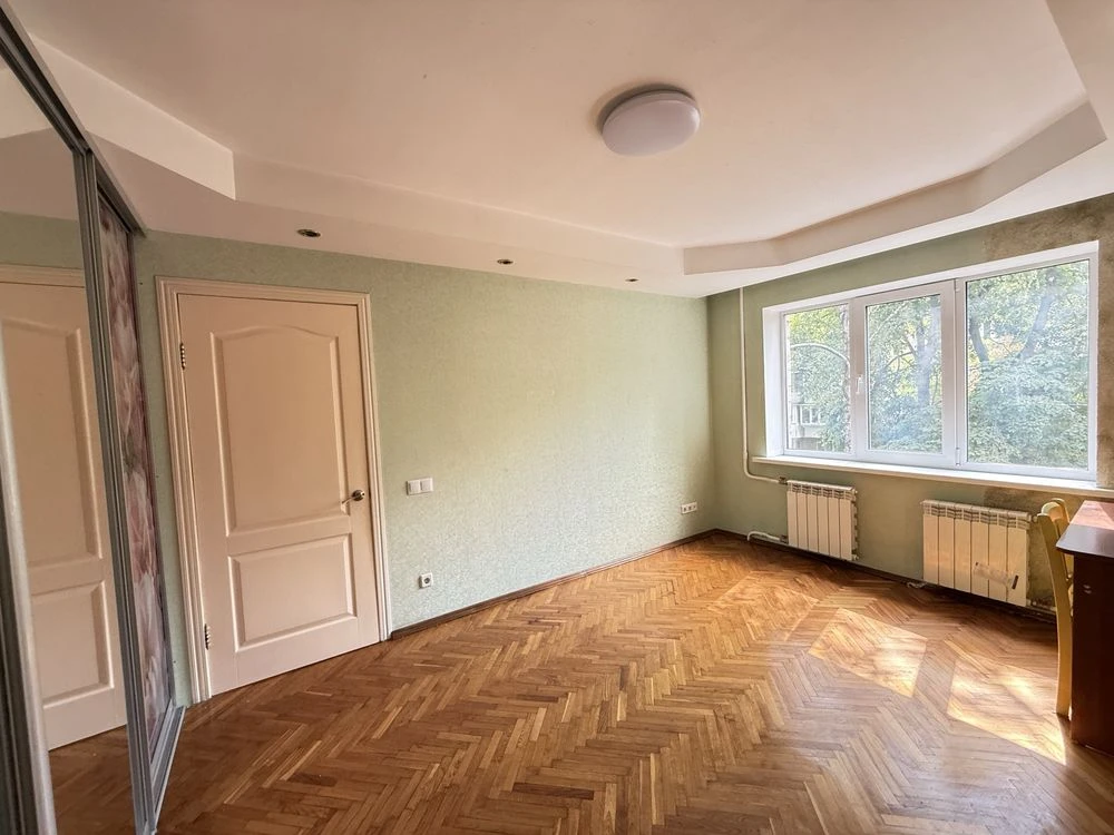 Продам 2к квартиру на вул. Деревлянській, 16/18, корпус 3