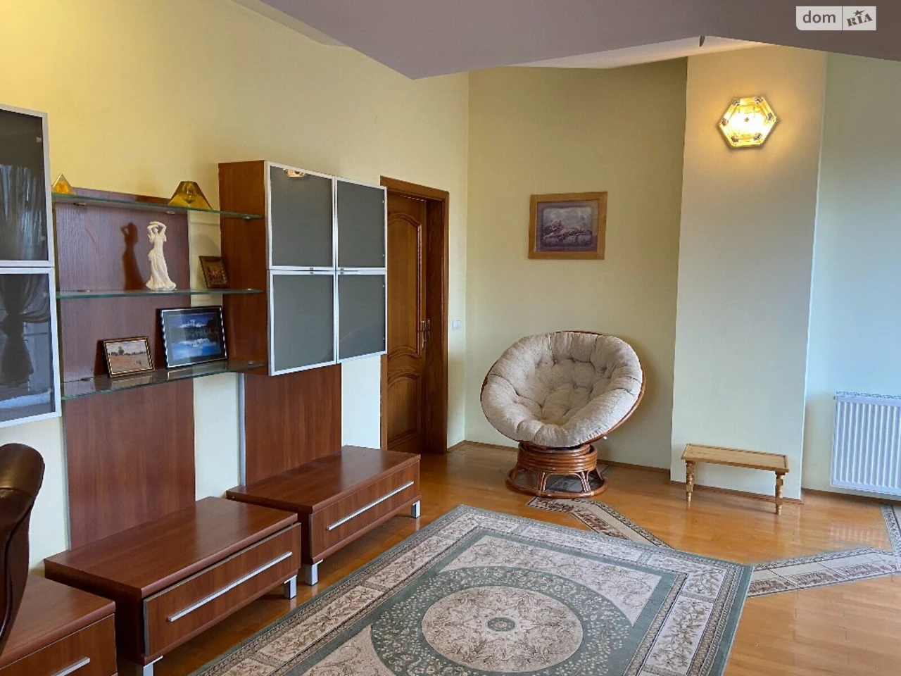 Довгострокова оренда квартири, Франківський