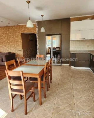 4-комнатная квартира, 142.2 м.кв.