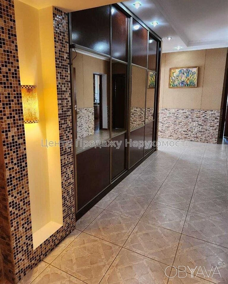 4-комнатная квартира, 142.2 м.кв.