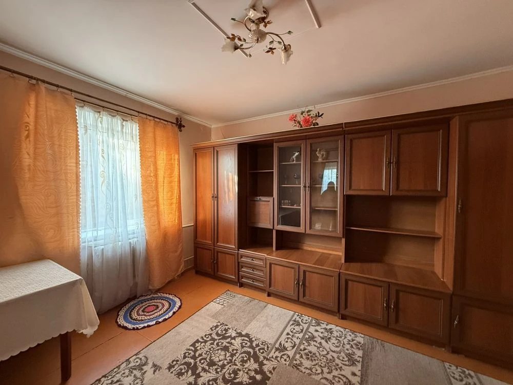 Продається окремий будинок