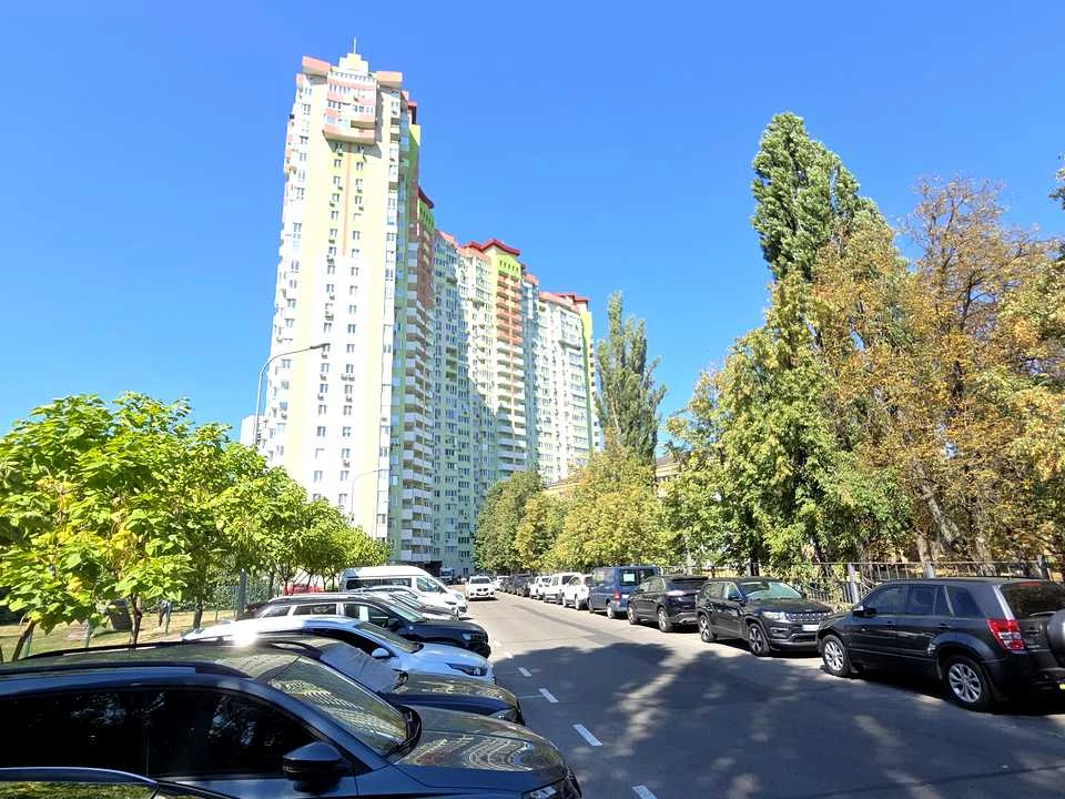 Квартира. Київ, вулиця Михайла Донця