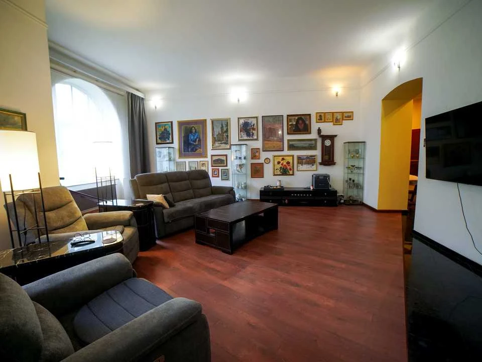 Apartment. Ivan Kotsarevsky Street, Lviv