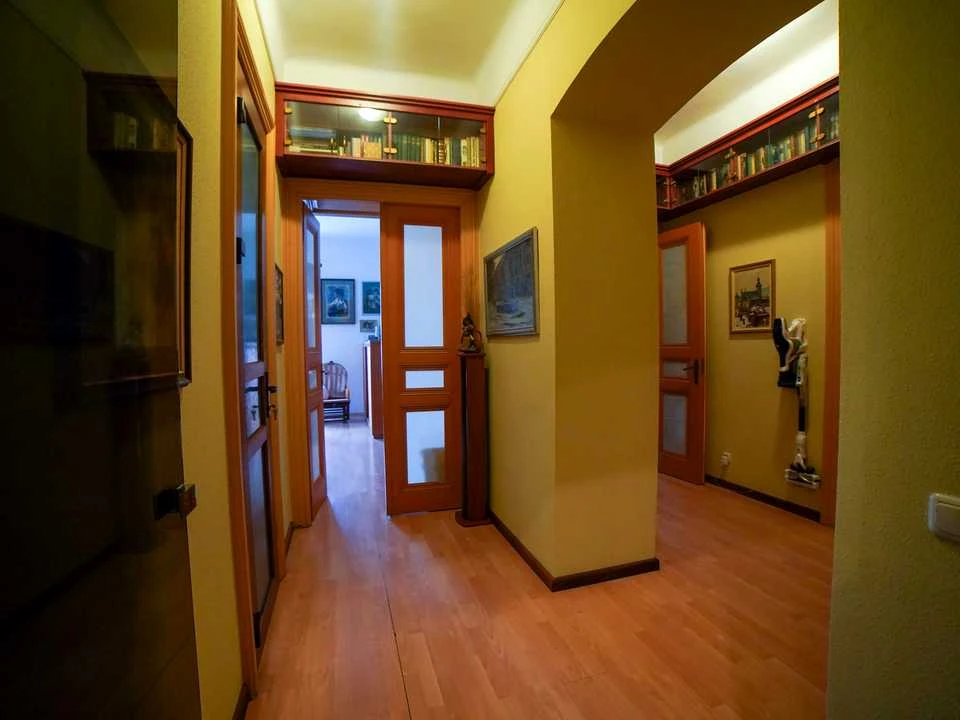 Apartment. Ivan Kotsarevsky Street, Lviv