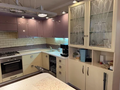 For Sale 3-room apartment on Zverinetska Prospect, Vysotsky Professor Street 16
