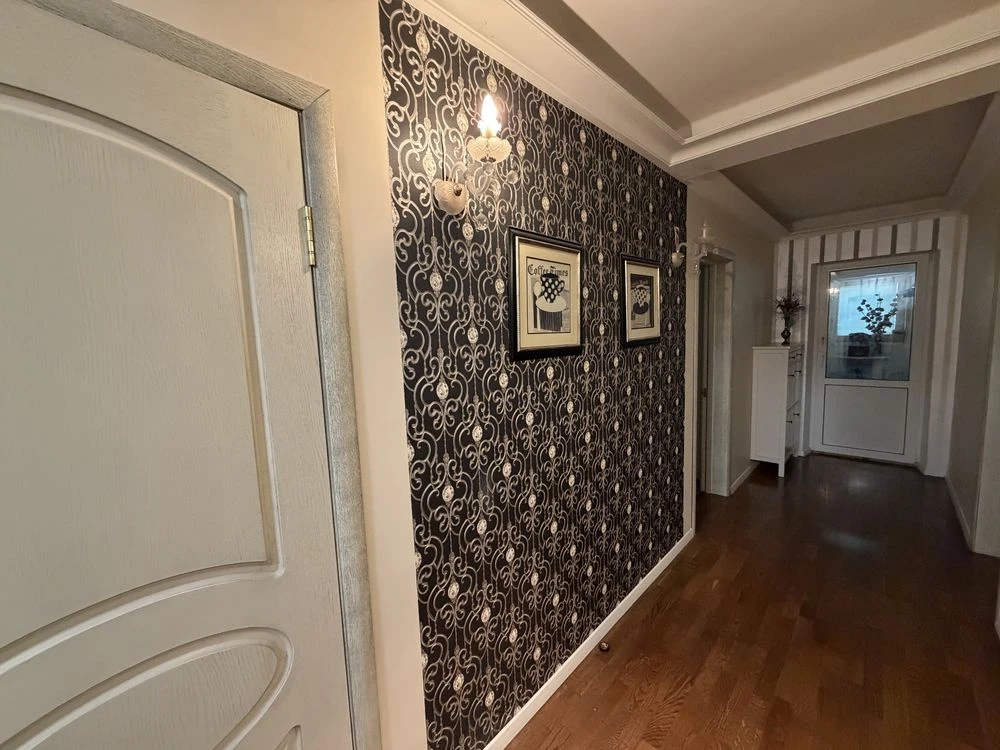 For Sale 3-room apartment on Zverinetska Prospect, Vysotsky Professor Street 16