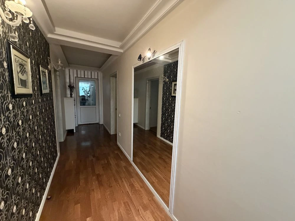 For Sale 3-room apartment on Zverinetska Prospect, Vysotsky Professor Street 16
