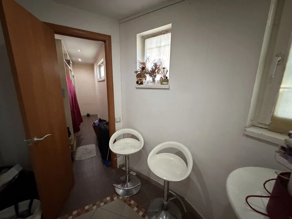 For Sale 3-room apartment on Zverinetska Prospect, Vysotsky Professor Street 16