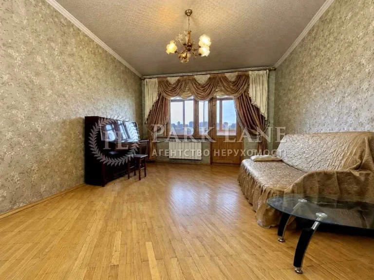 Apartment. Sribnokilska Street, Kyiv