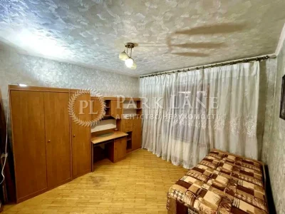 Apartment. Sribnokilska Street, Kyiv