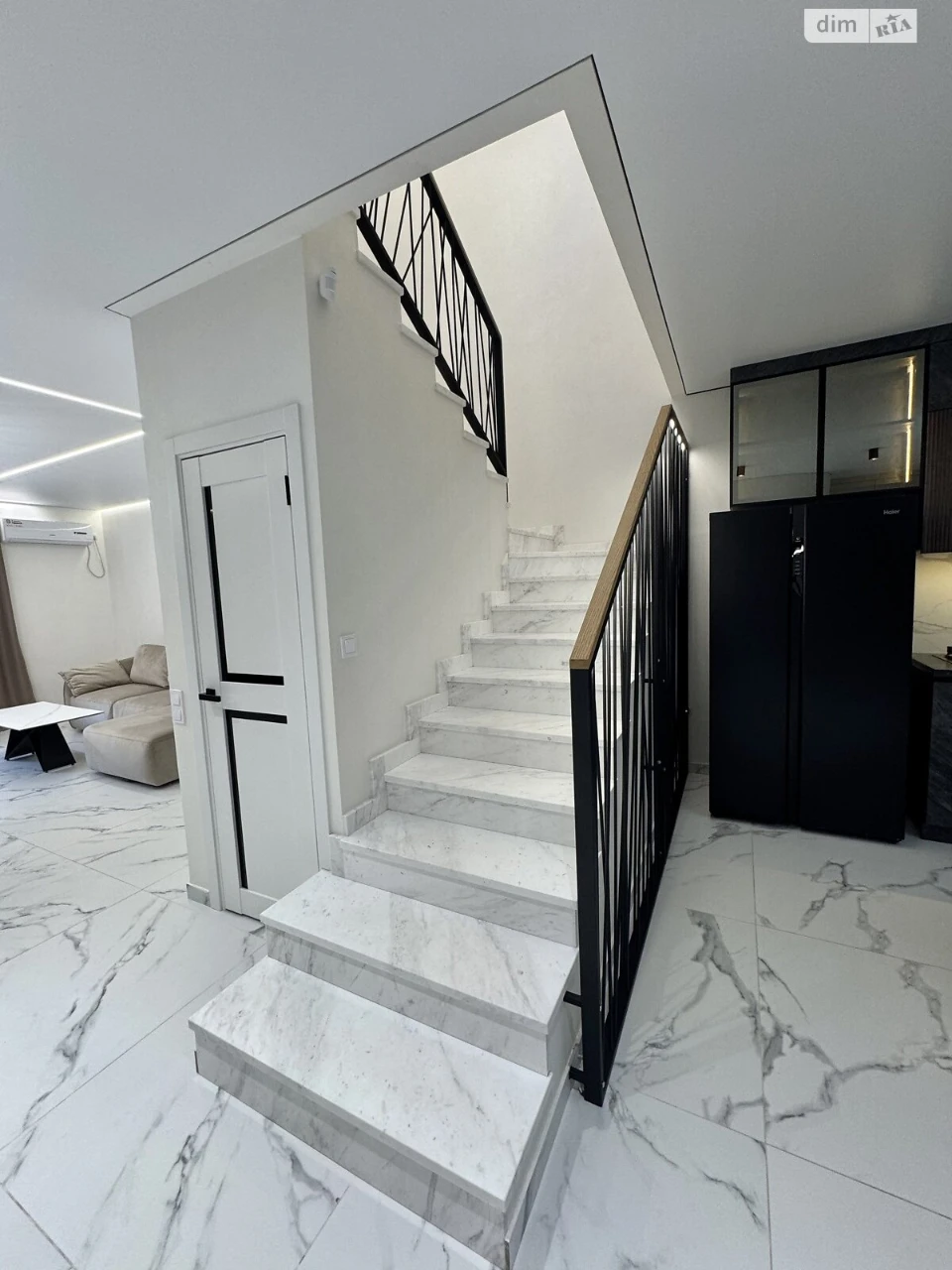 Long-Term Rental of Townhouse