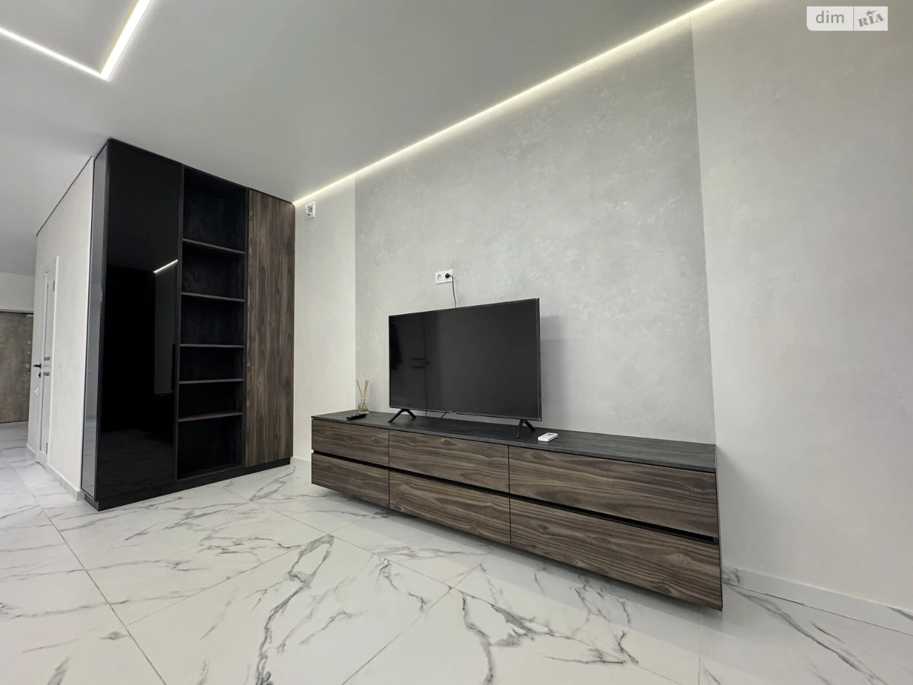 Long-Term Rental of Townhouse