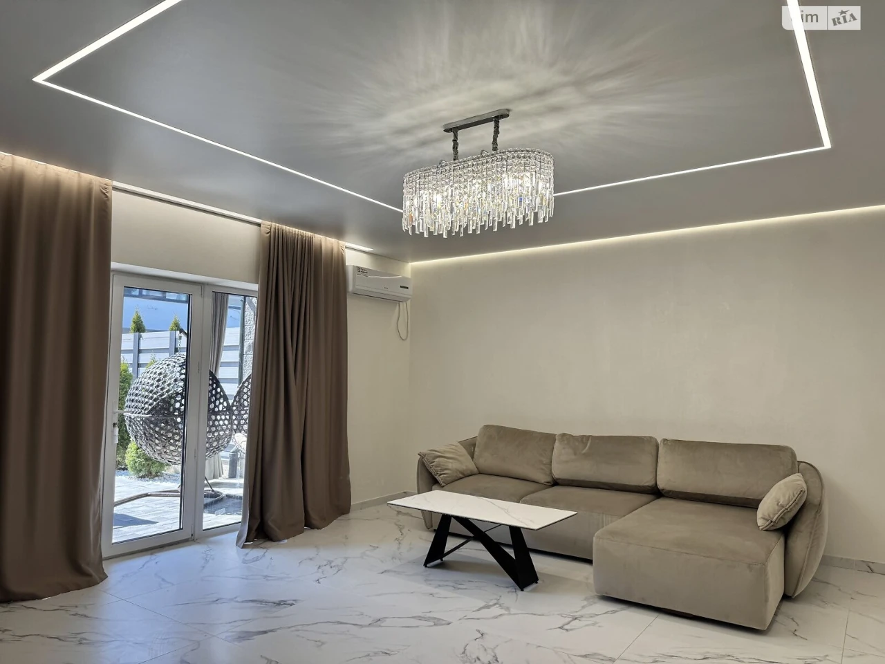 Long-Term Rental of Townhouse