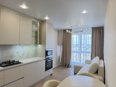 Stylish 2-room apartment in ЖК На Щасливому, high-quality renovation, very good